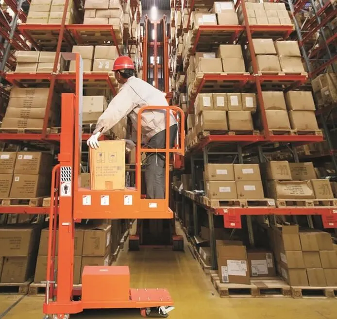 Elektr buyurtma yig'uvchini qaytarib oluvchi stacker